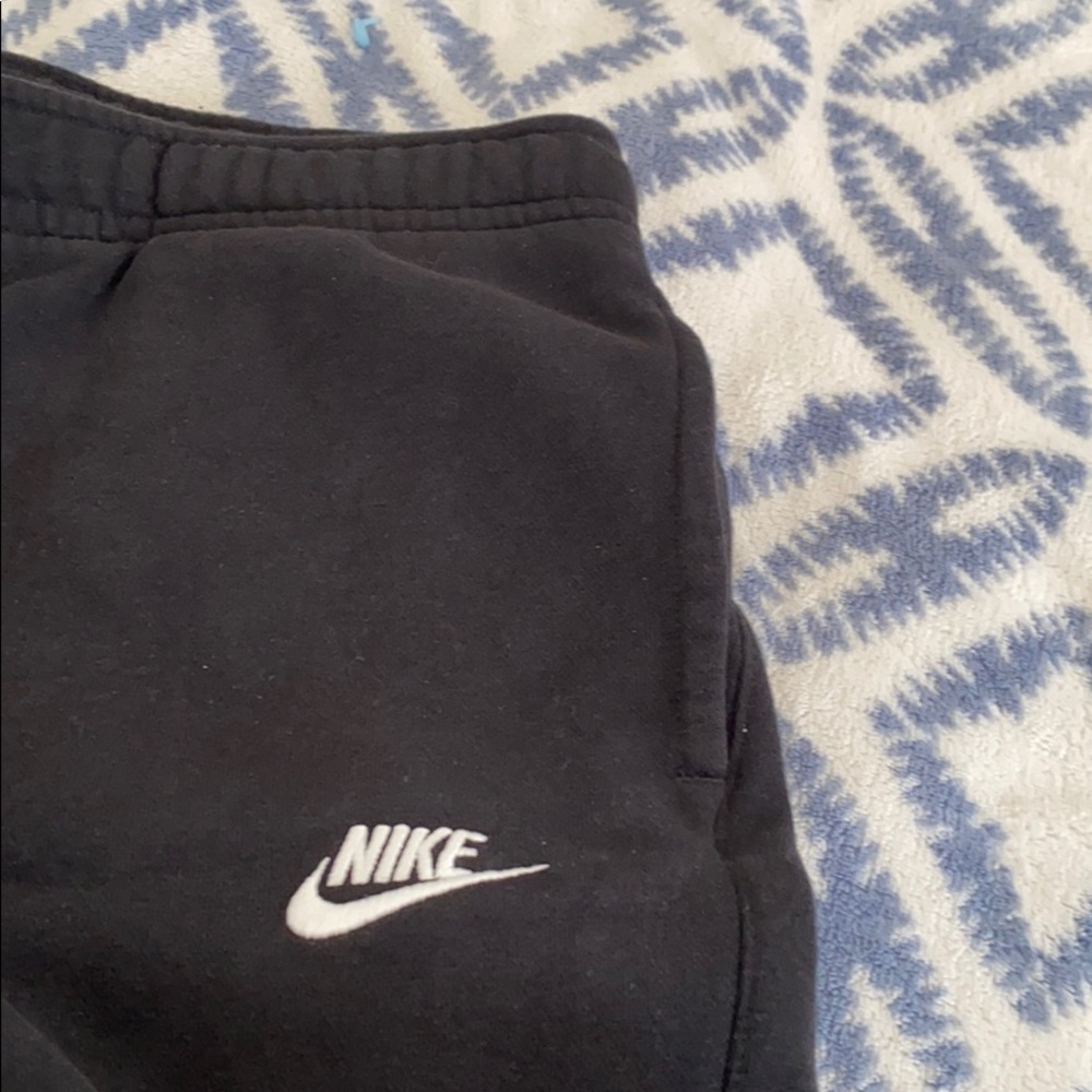 Black Nike sweatpants